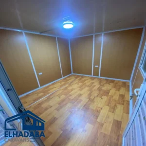 صورة كرفان مكتب للبيع من الداخل